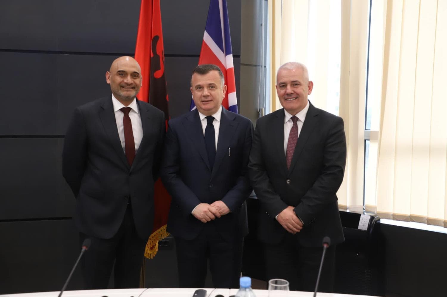 Sveçla e Balla dakordohen që Policia e Kosovës t’i bashkohet Taskforcës së Përbashkët të Migracionit