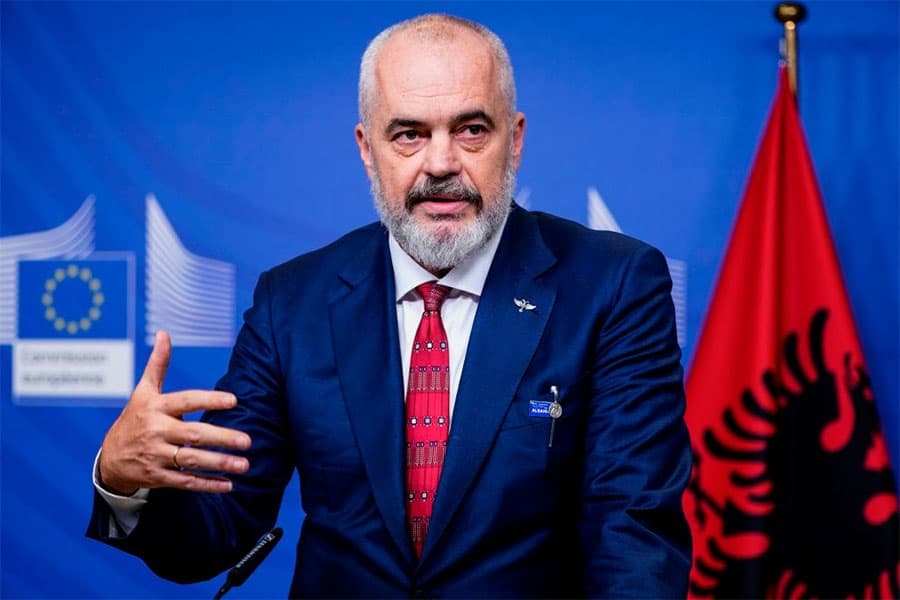 Edi Rama udhëton drejt Danimarkës për takimin e Komunitetit Politik Evropian