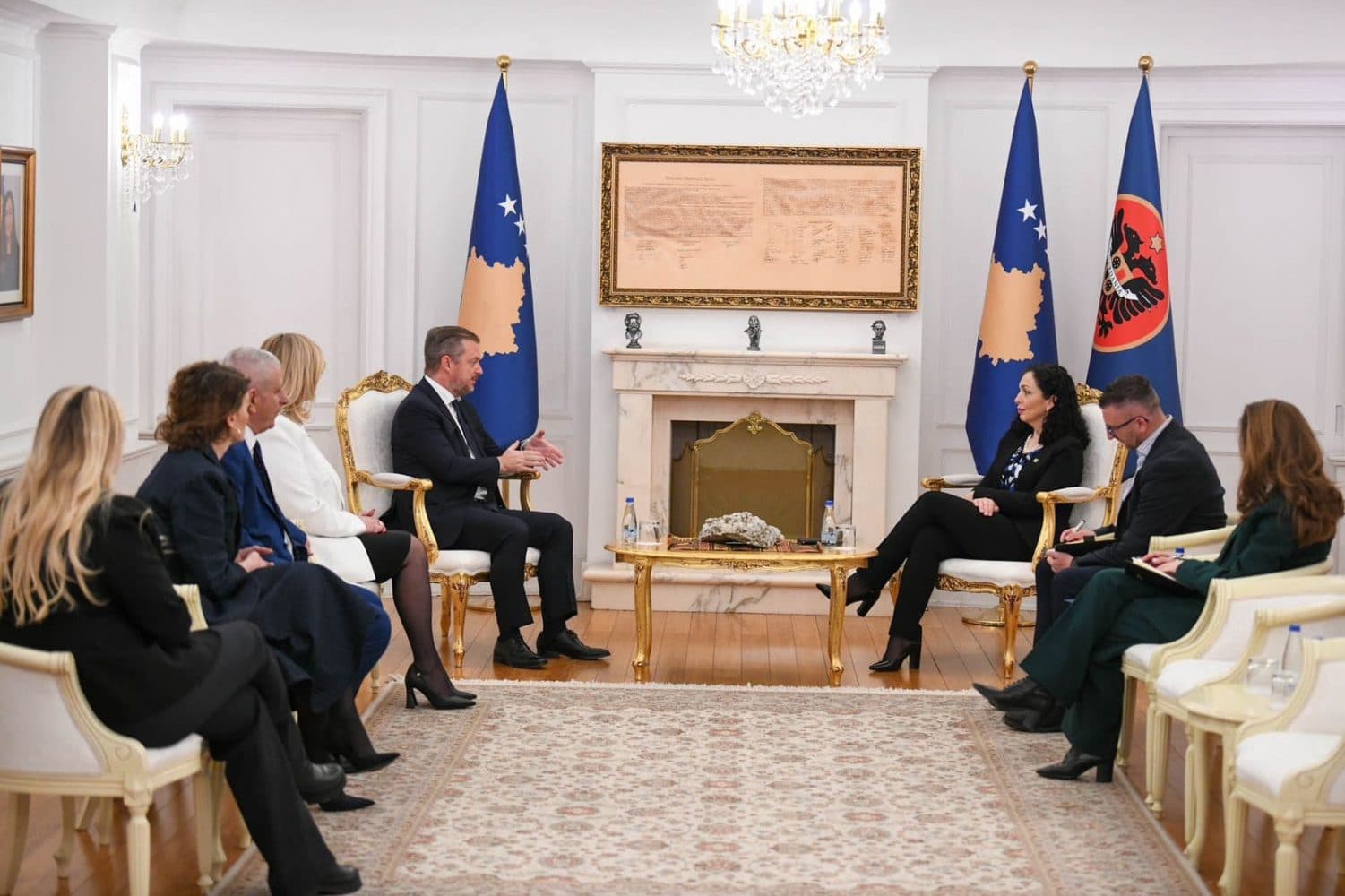 Presidentja Osmani priti në takim presidentin e Komitetit Paralimpik Ndërkombëtar, Andrew Parsons