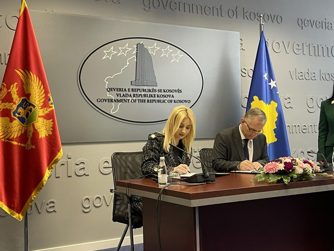 Kosova dhe Mali i Zi nënshkruajnë marrëveshjen e Programit Ndërkufitar IPA III, përfitojnë mbi 8 milionë euro