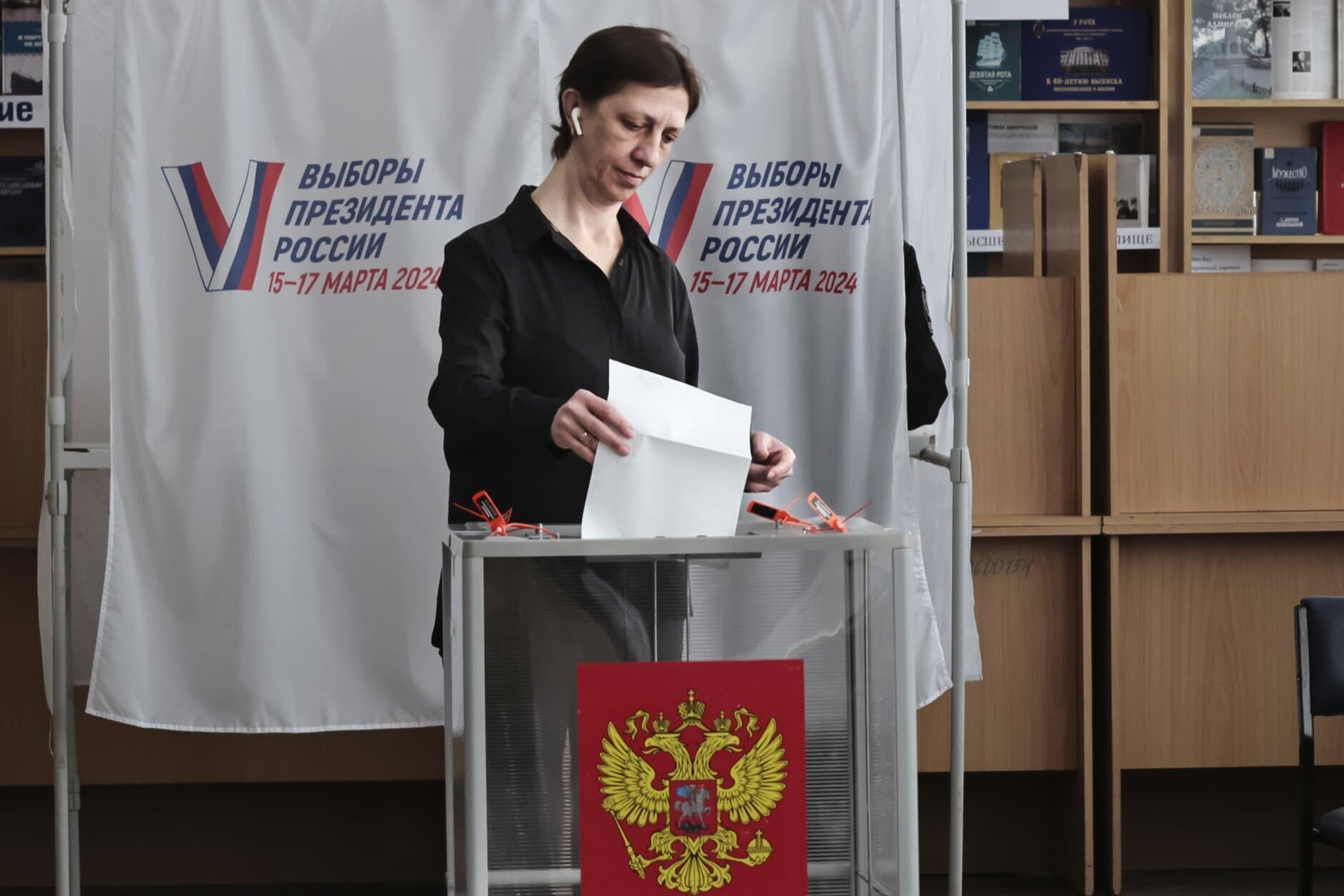 Rusët e vazhdojnë votimin në zgjedhjet presidenciale