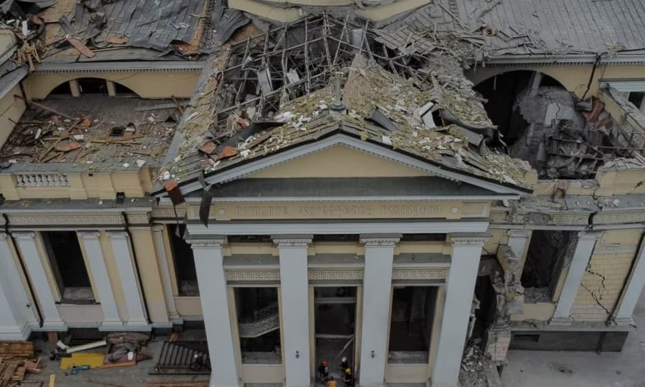 Katër të vrarë dhe tetë të plagosur në Odesa nga një sulm rus me dron