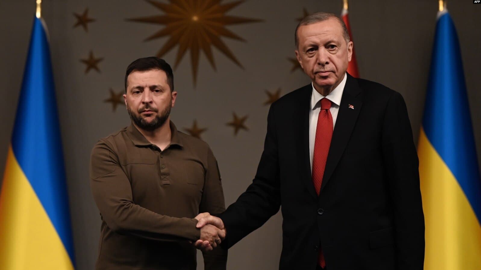 Zelensky viziton Turqinë për sigurinë ushqimore dhe bashkëpunimin në mbrojtje