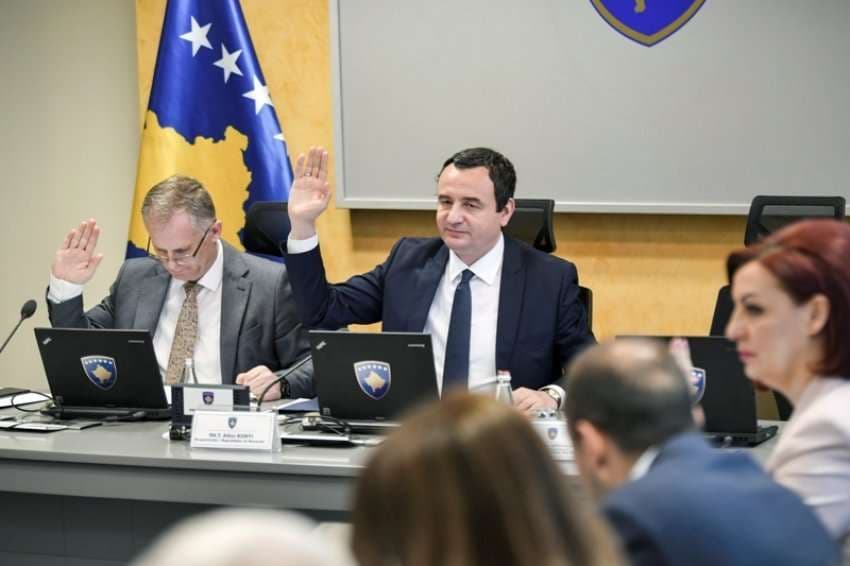 Qeveria e Kosovës mban mbledhje elektronike, merr dy vendime