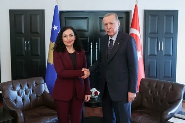 ​Osmani falënderon Erdoganin për mbështetjen ndaj Kosovës