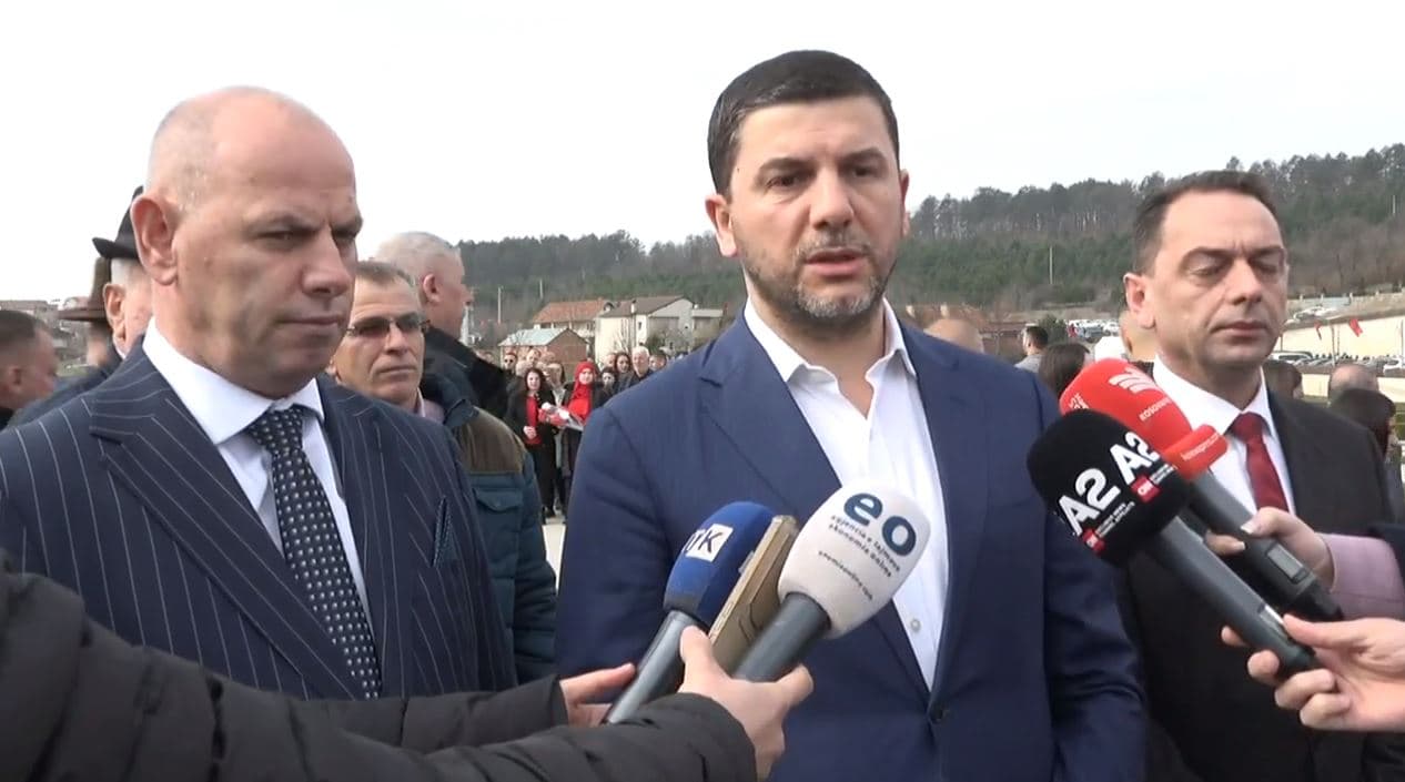 Krasniqi e quan Masakrën e Rezallës krim gjenocidal serb