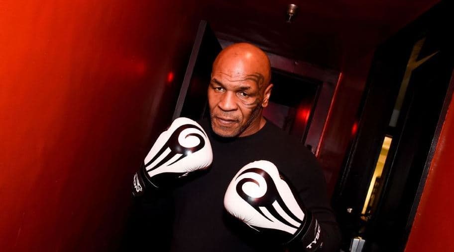 ​Tyson rikthehet sërish në ring