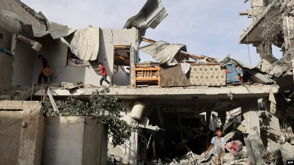 Së paku pesë të vrarë, përfshirë fëmijë, nga sulmet izraelite në Rafah