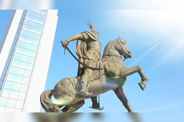 ​Festimi madhështor i ditëlindjes së Skënderbeut në Prishtinë më 6 maj