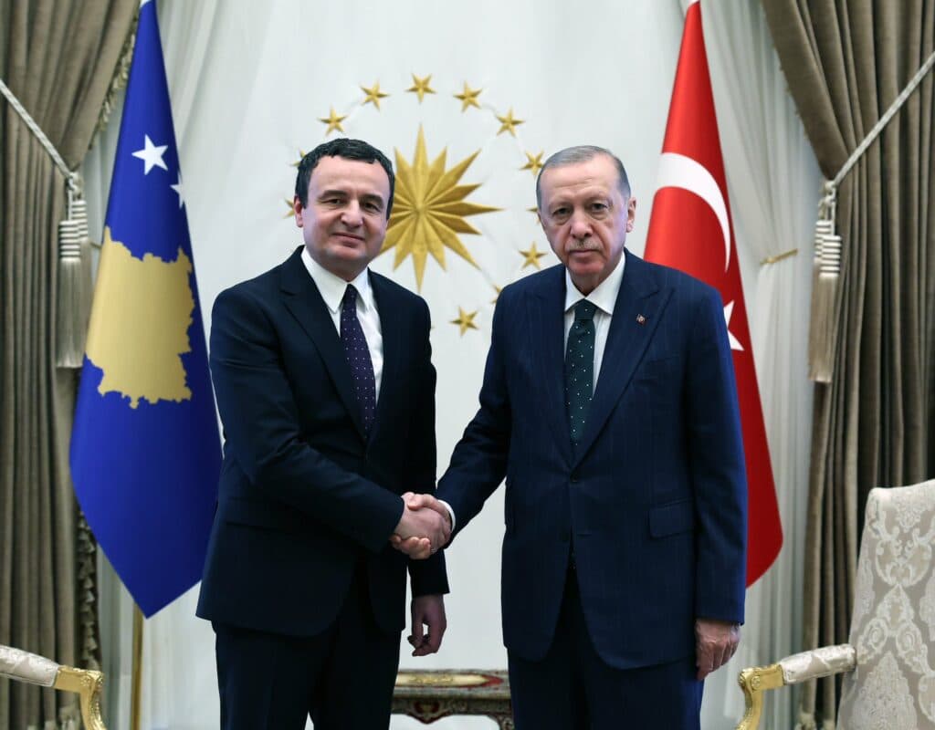 Kryeministri Kurti takohet me presidentin turk Erdogan