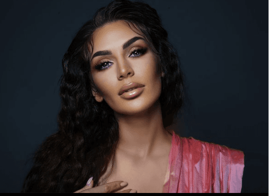 Besa Kokëdhima përfaqëson Shqipërinë në Eurovision, futbollisti shqiptar bën thirrje për mbështetje