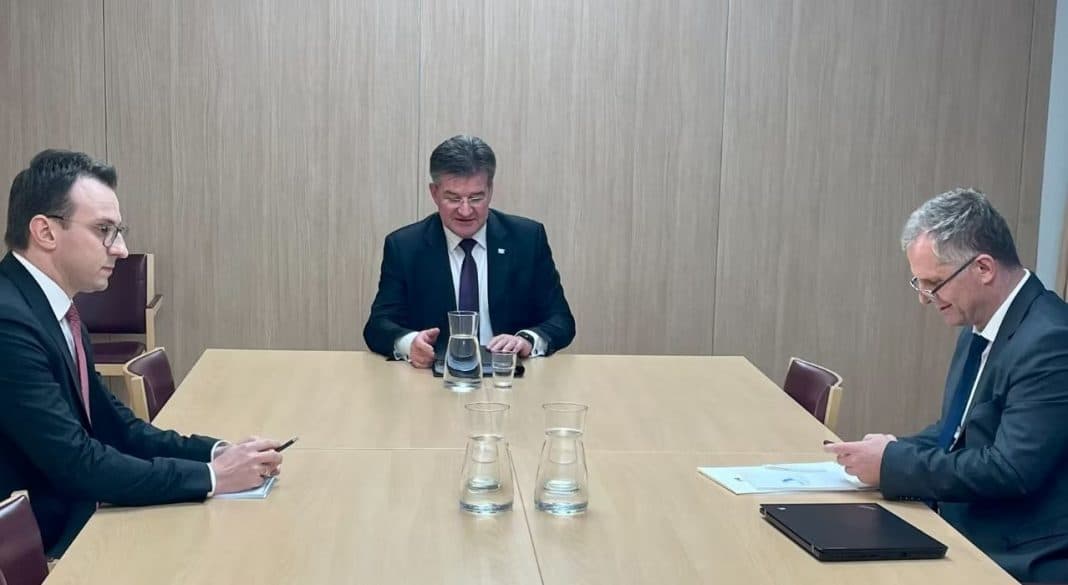 Çështja e dinarit, kryenegociatorët e Kosovës e Serbisë takohen sot në Bruksel