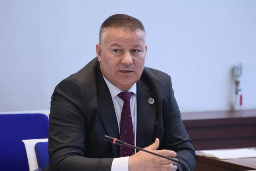 Hoxha: Hetuesit nga policia u larguan me dëshirë, s’ka pasur presion