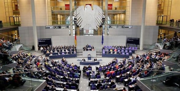 Bundestagu vendos javën tjetër për vendimin e Qeverisë gjermane për zgjatjen e mandatit të ushtarëve të KFOR-it