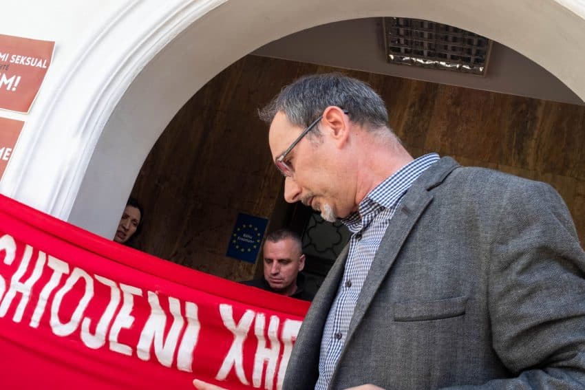 Prokuroria merr aktvendim për fillim të hetimeve ndaj profesorit Xhevat Krasniqi