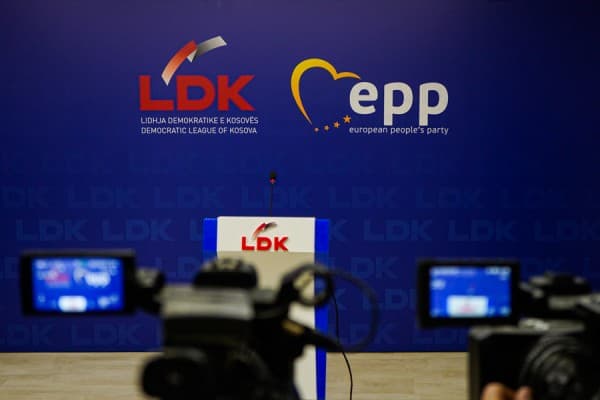 LDK-ja bojkoton seancën ku synohet miratimi i disa projektligjeve, merr pjesë vetëm në atë për formimin e qeverisë