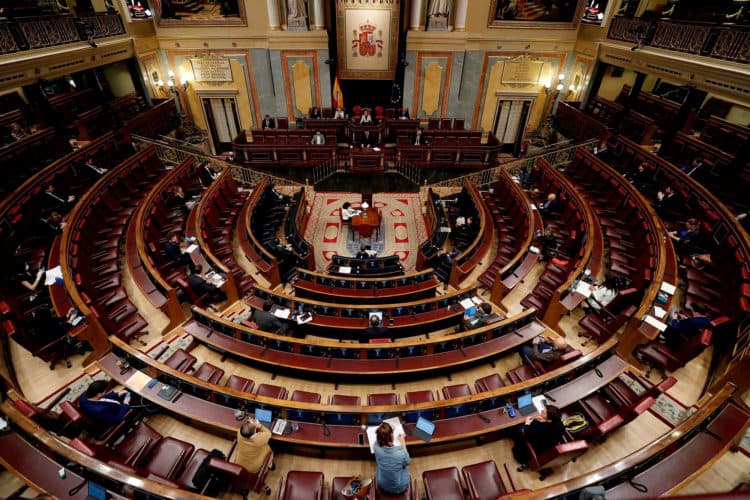 Parlamenti i Spanjës nuk mbështet iniciativën e partisë katalunase “Junts” për njohjen e shtetit të Kosovës, 293 deputetë votuan kundër