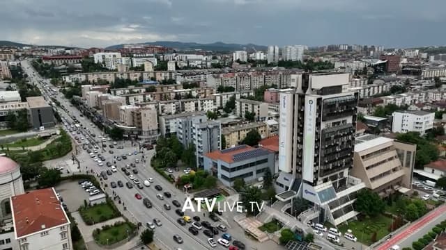 Bizneset në protestë, nesër bllokohen hyrjet kryesore të Prishtinës