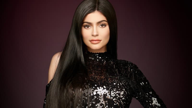 Kylie Jenner tregon eksperiencën e depresionit pas lindjes