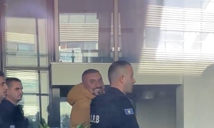 Dibran Hoxha – Kobra dënohet me 24 vjet burgim për vrasjen e Visar Cengut në lokalin ‘Cobra City’