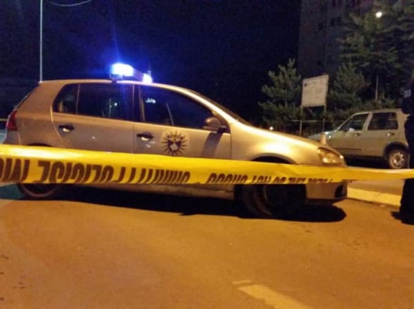 ​Punonte në një shtëpi të vjetër në Rrugën C, por gjen një trup të pajetë