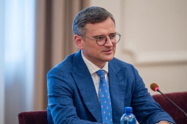 ​Ministri i Jashtëm i Ukrainës Kuleba dorëzon dorëheqjen