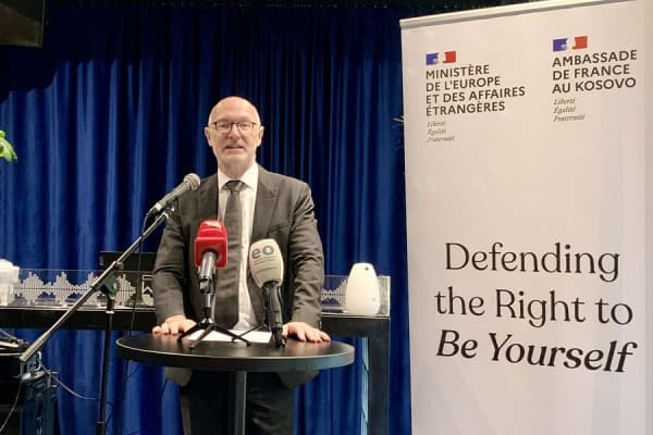 ​Lansohet projekti “Mbrojtja e të drejtës për të qenë vetvetja”
