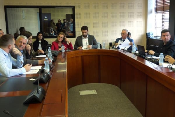 ​Ligji për KPMShC dërgohet për dekretim pa nenet e rrëzuara nga Kushtetuesja