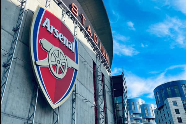 ​Arsenali i ndalohet veshja e fanellës kryesore në derbin ndaj Tottenhamit