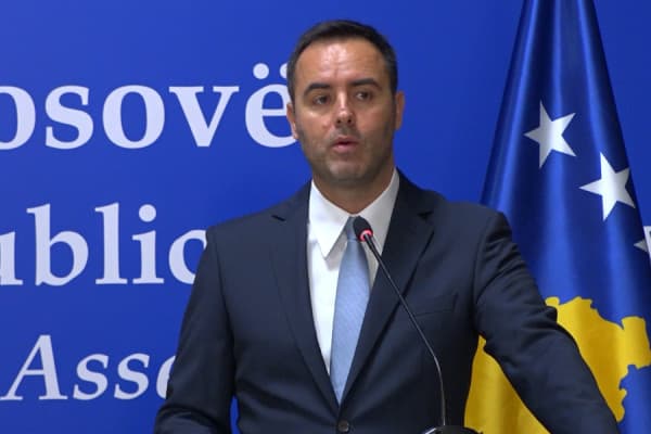 ​Konjufca për aktakuzën e ngritur në rastin Banjska: Më mirë vonë se kurrë