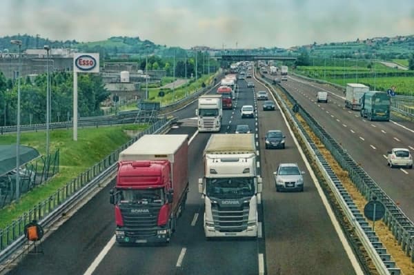 ​Thellohet deficiti tregtar, nga cilat vende importon Kosova më së shumti mallra?