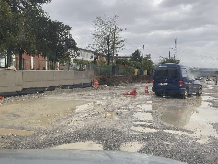Rruga Podujevë – Prishtinë në gjendje të tmerrshme