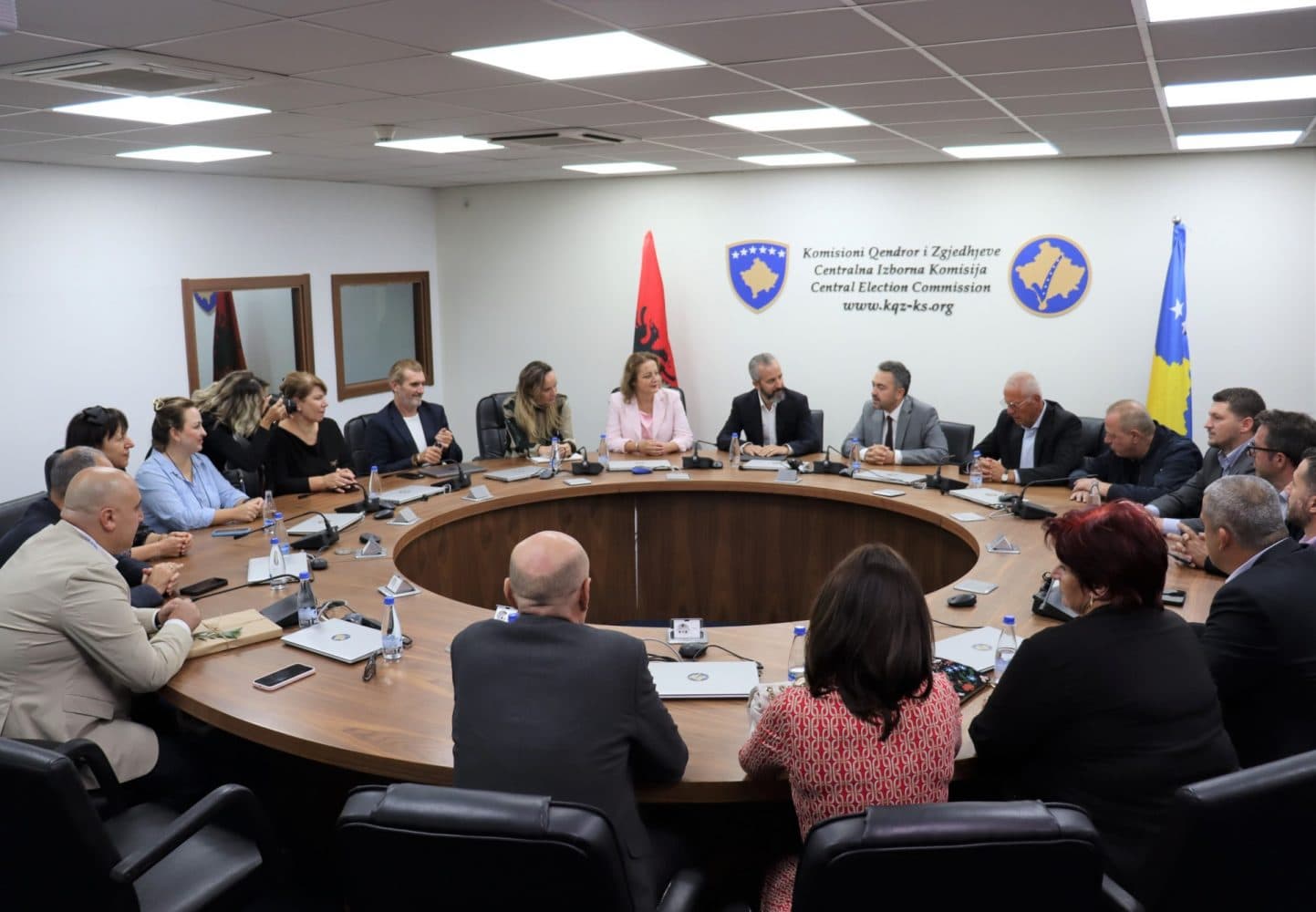 KQZ e Kosovës dhe e Shqipërisë organizojnë punëtorinë e përbashkët për shkëmbim të përvojave dhe forcim të bashkëpunimit