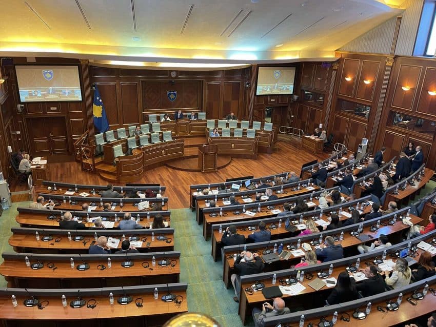 ​Sot caktohet seanca e radhës e Kuvendit, shqyrtohen kryesisht pikat e papërfunduara