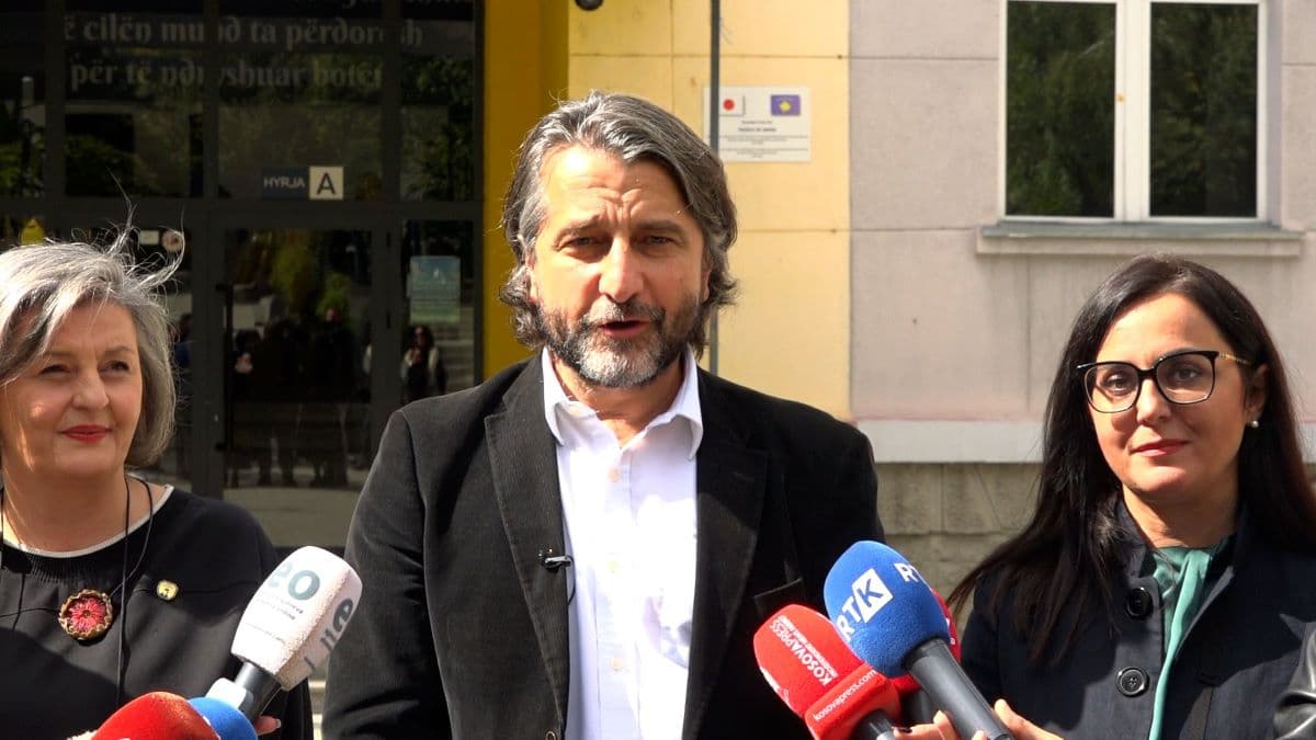 Rama në shkollën “Faik Konica”, shikon implementimin e mësimit tërëditor