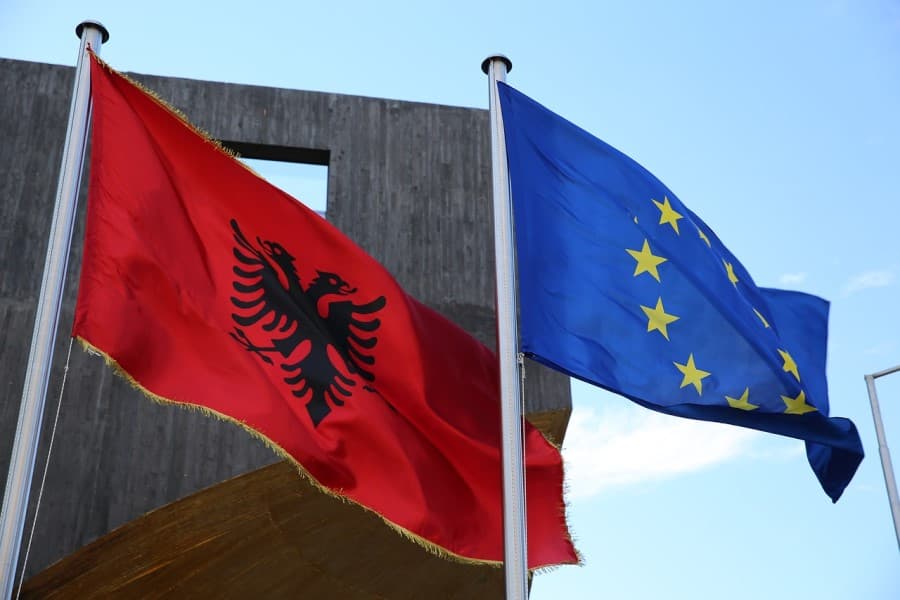 24 vjet nga hyrja e Shqipërisë në OBT