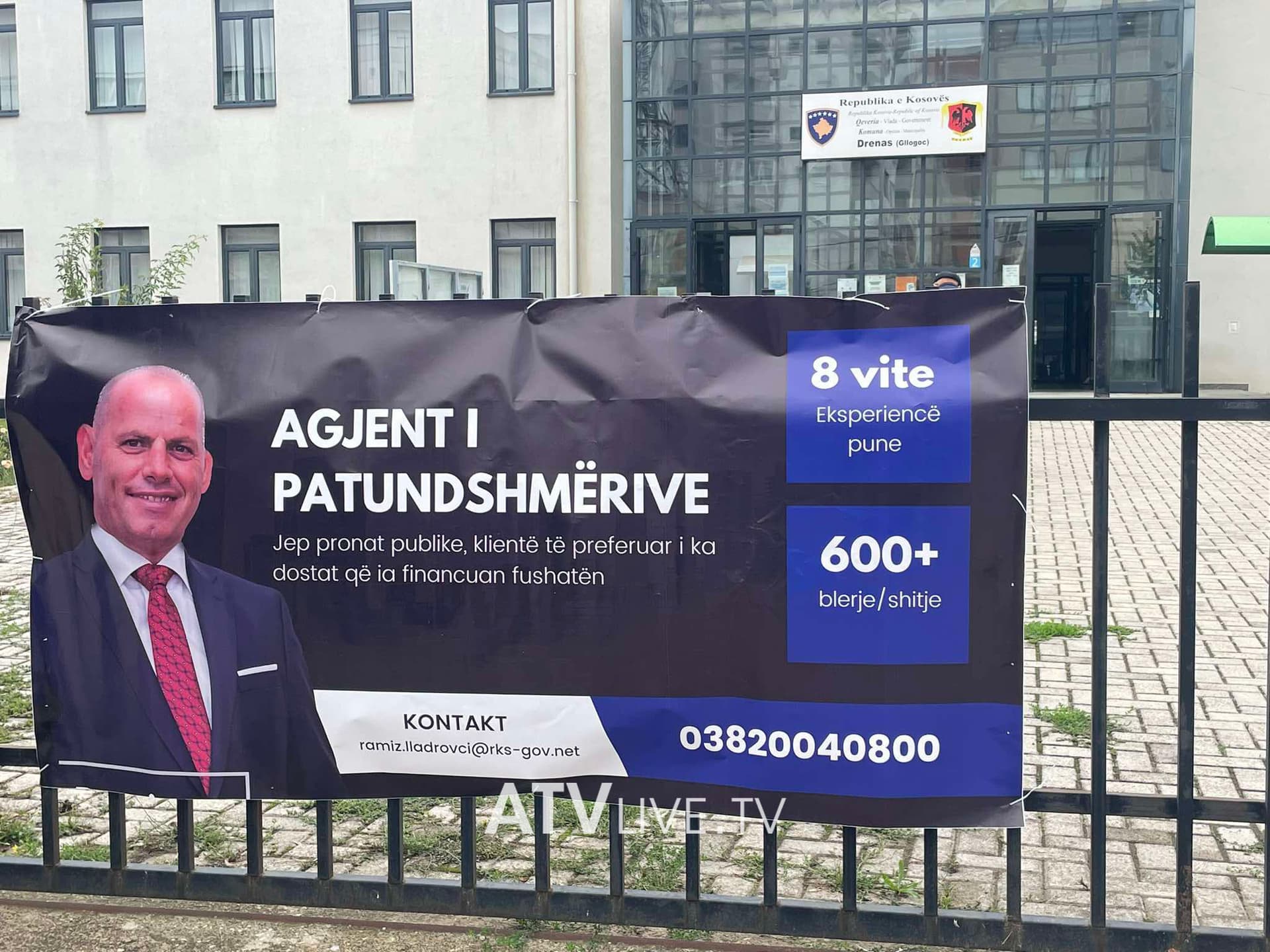 Vetëvendosje me aksion simbolik para nisjes së seancës në Kuvendin Komunal të Drenasit