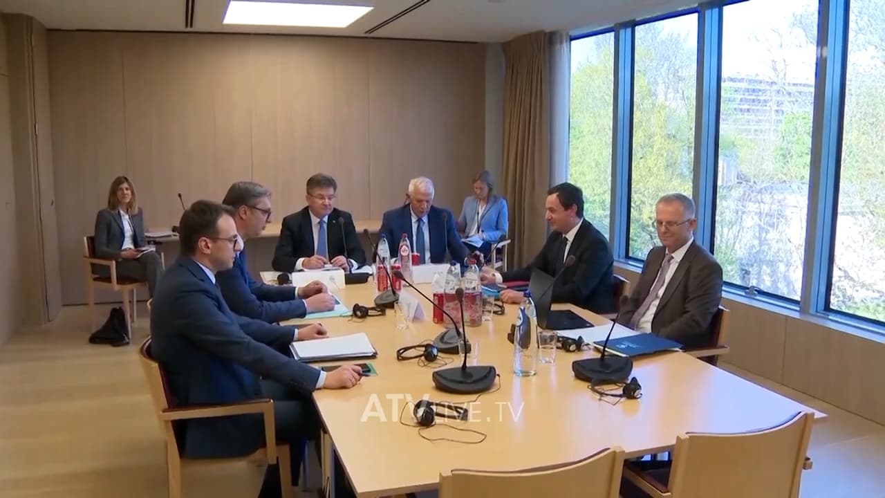 “Dialogu Kosovë-Serbi në qorrsokak”