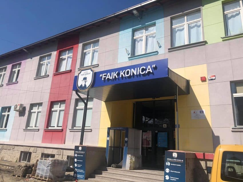 Sot fillon mësimi gjithë-ditor në shkollën “Xhemail Mustafa” dhe “Faik Konica”