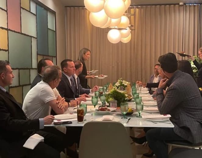 Grenelli shqiptarëve në Detroit: Trumpi duhet të jetë president i ardhshëm