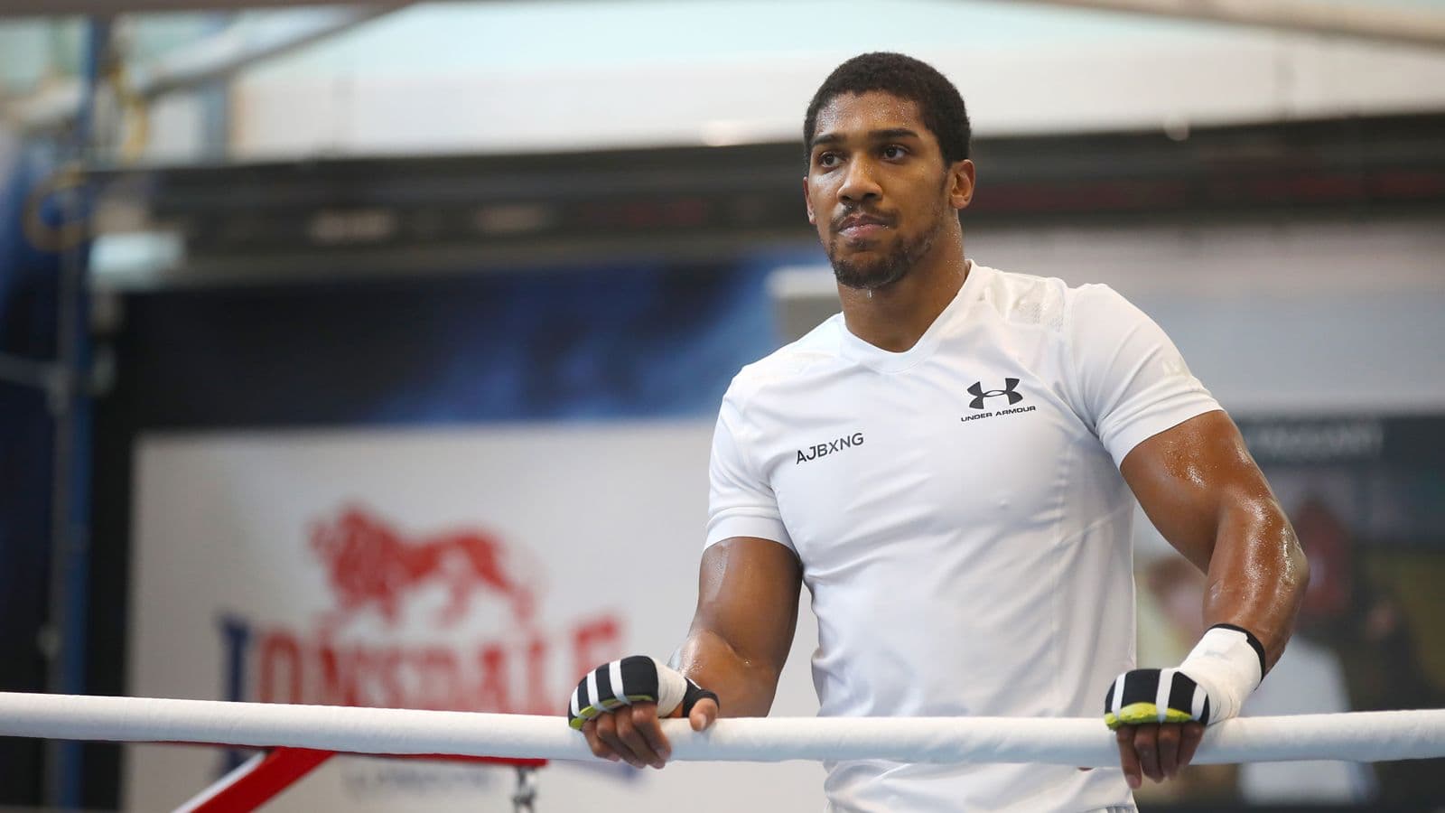 Joshua pas humbjes nga Dubois: Jam luftëtar, do të vazhdoj të boksojë