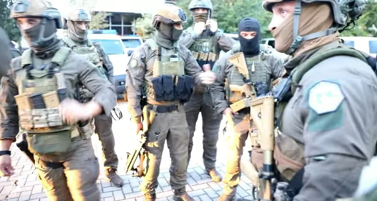 Arrestohen katër persona të dyshuar për ‘fajde’ dhe ‘organizim të skemave piramidale ose bixhozit të paligjshëm’’
