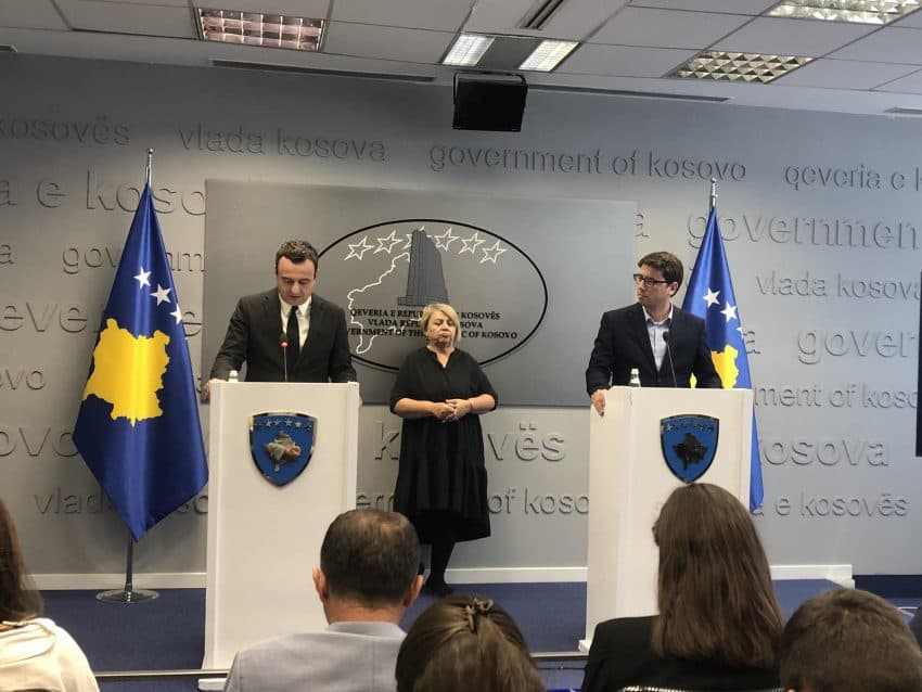 Kurti e Murati në konferencë, njoftojnë për rritjen e të gjitha kategorive të pensioneve për 20%