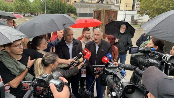 ​Protestojnë punëtorët e arsimit të Vitisë, kërkojnë ekzekutimin e pagave