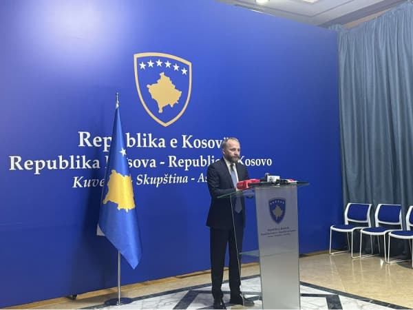 PDK reagon: Radoiçiqi e paska vendosur pagën minimale në Kosovë