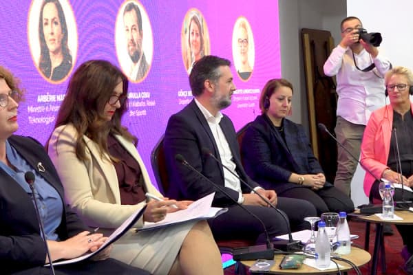 ​“Ekonomia kreative në perspektivë”, Hajdari: Klima e të bërit biznes është përmirësuar dukshëm