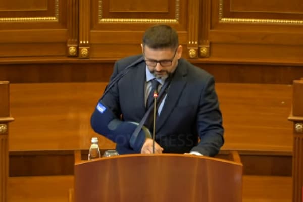 ​Berisha për çështjen e ushqimit në FSK: Situata aktuale është shqetësuese