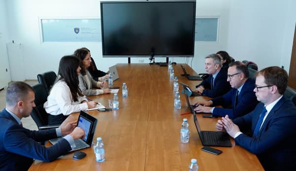 ​Rizvanolli dhe FMN diskutojnë zhvillimin e projekteve konkurruese për energji të erës prej 150 MW