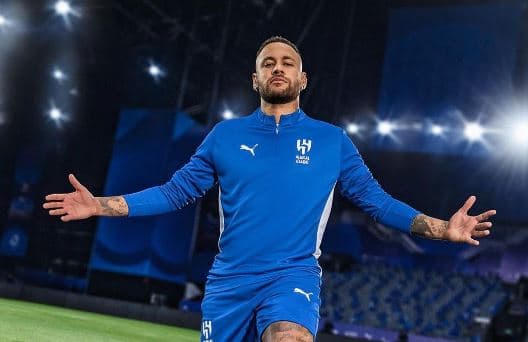 Neymari kthehet pas një viti
