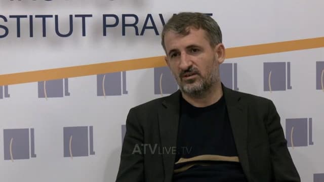 Njohësit: Qeveria shkeli Ligjin per Pagat ne Sektorin Publik me rritjen e koeficientit dy here